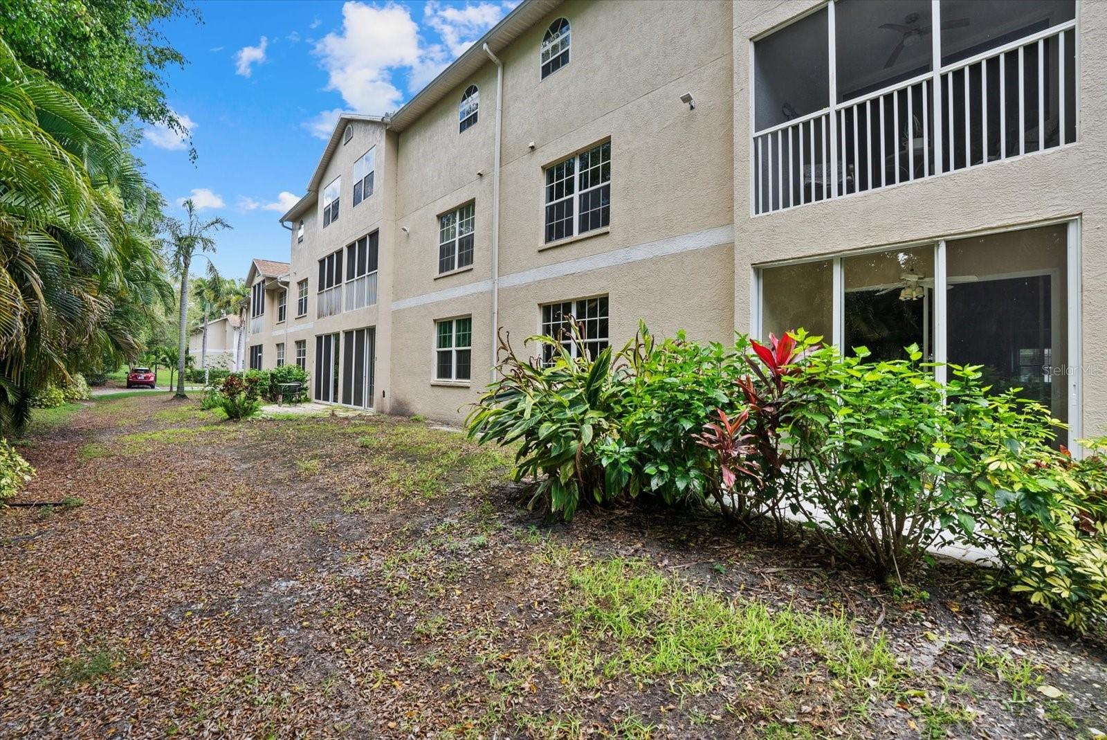 Image 23 of 37 For 4275 Castlebridge Lane 1312