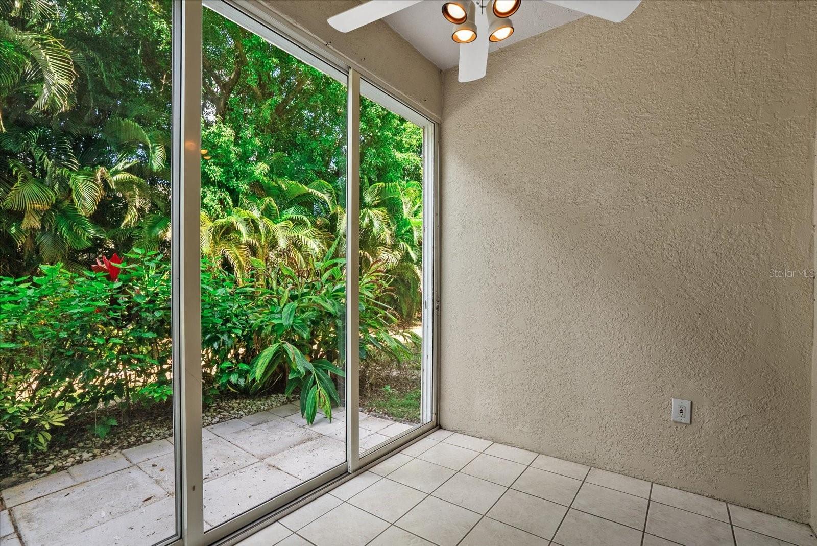 Image 25 of 37 For 4275 Castlebridge Lane 1312