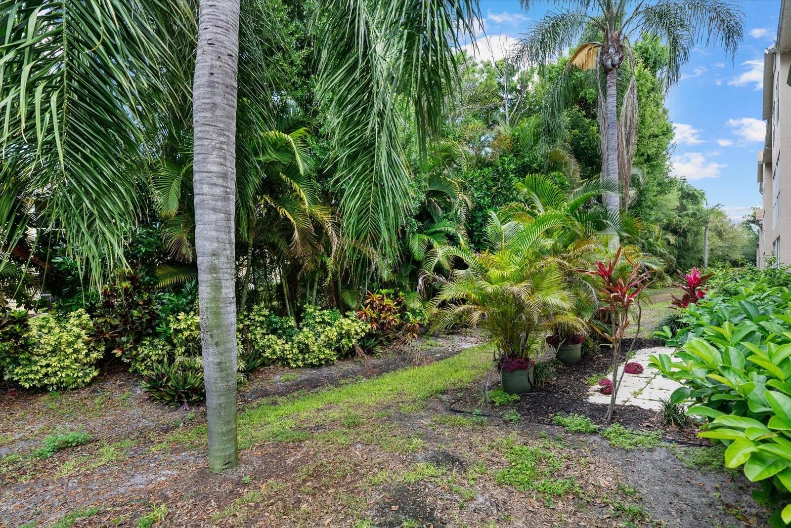 Image 26 of 37 For 4275 Castlebridge Lane 1312