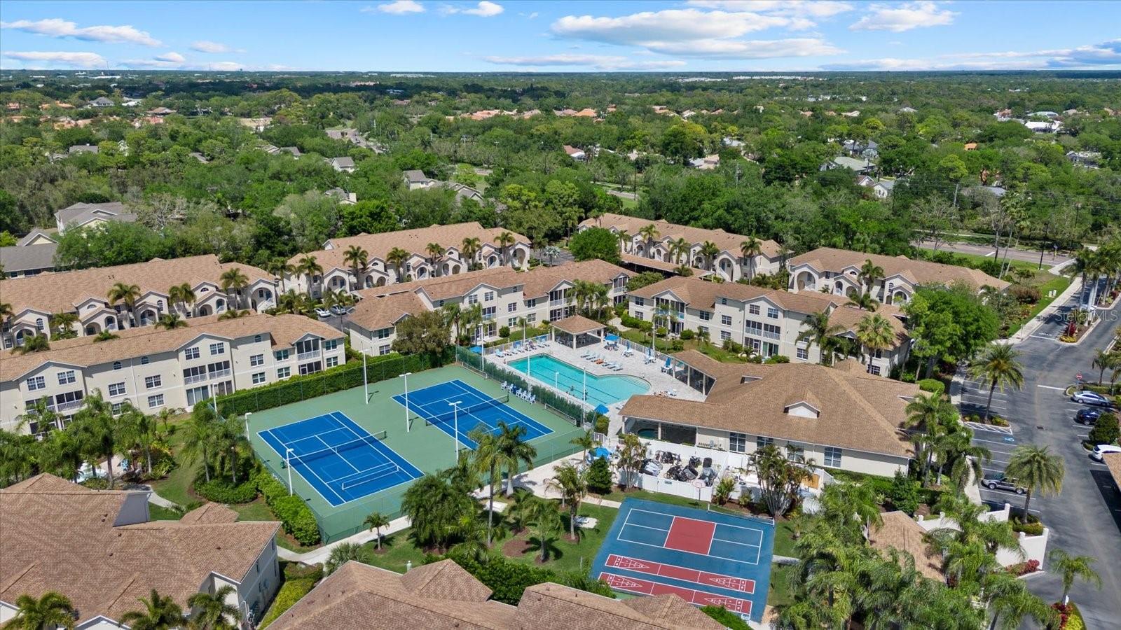 Image 29 of 37 For 4275 Castlebridge Lane 1312