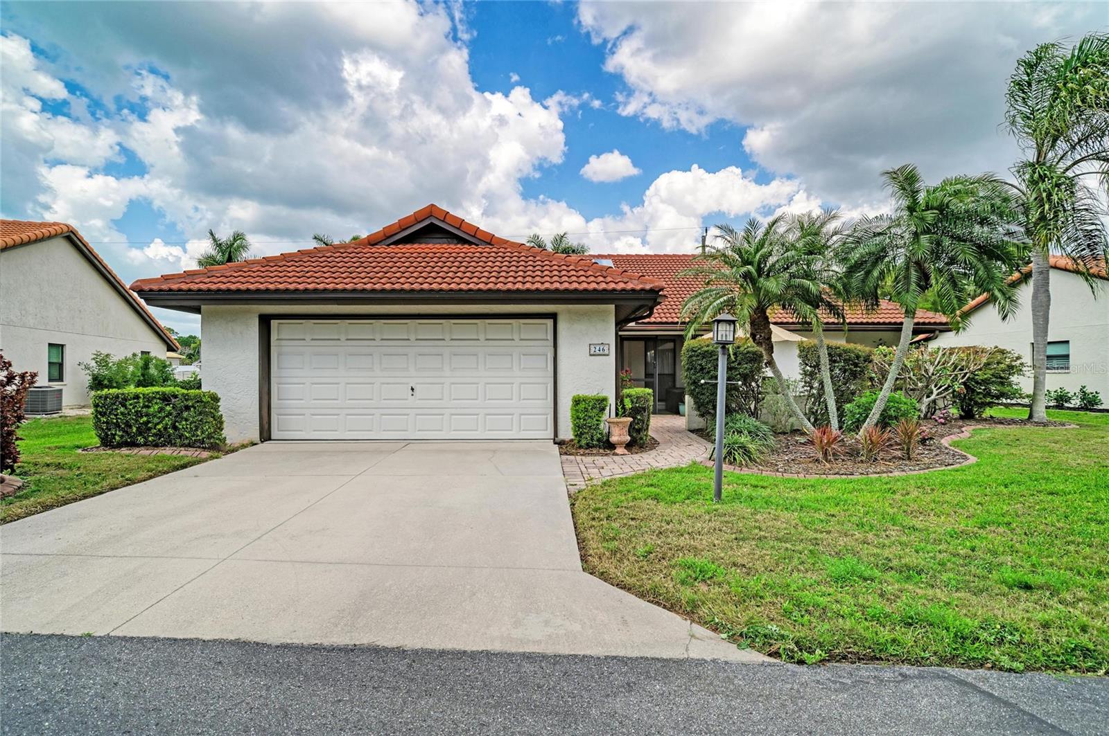 Image 10 of 83 For 246 Laurel Hollow Drive 23