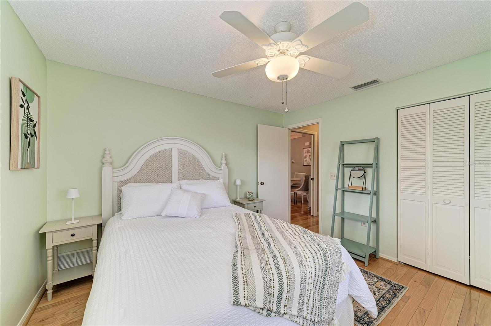 Image 17 of 83 For 246 Laurel Hollow Drive 23