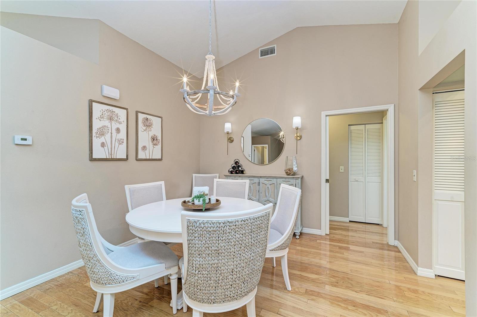 Image 24 of 83 For 246 Laurel Hollow Drive 23