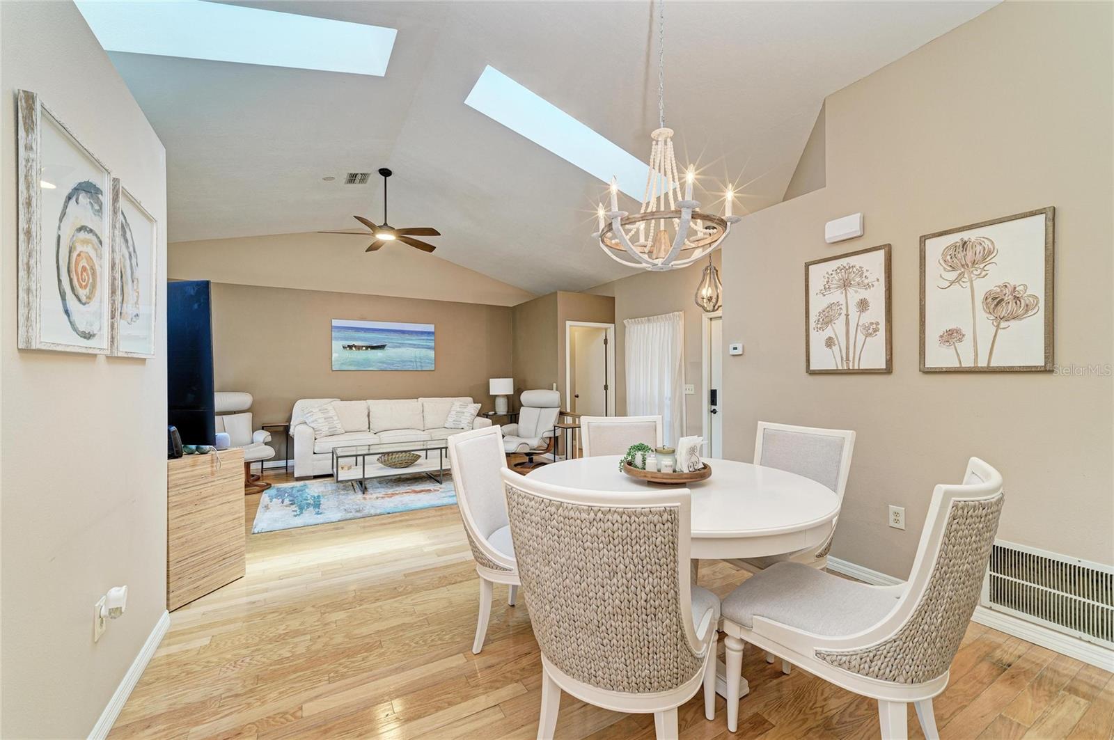 Image 26 of 83 For 246 Laurel Hollow Drive 23