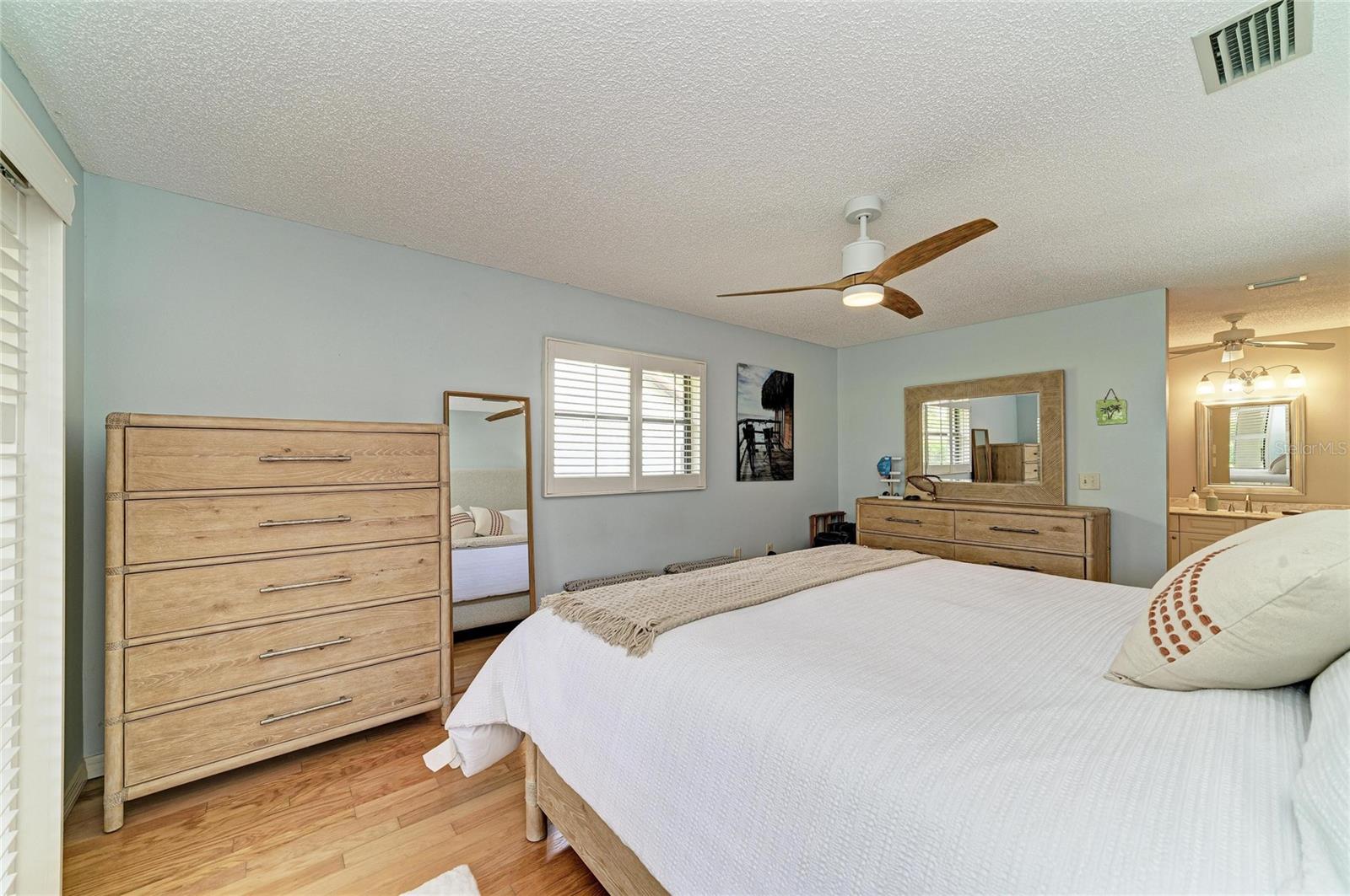 Image 35 of 83 For 246 Laurel Hollow Drive 23