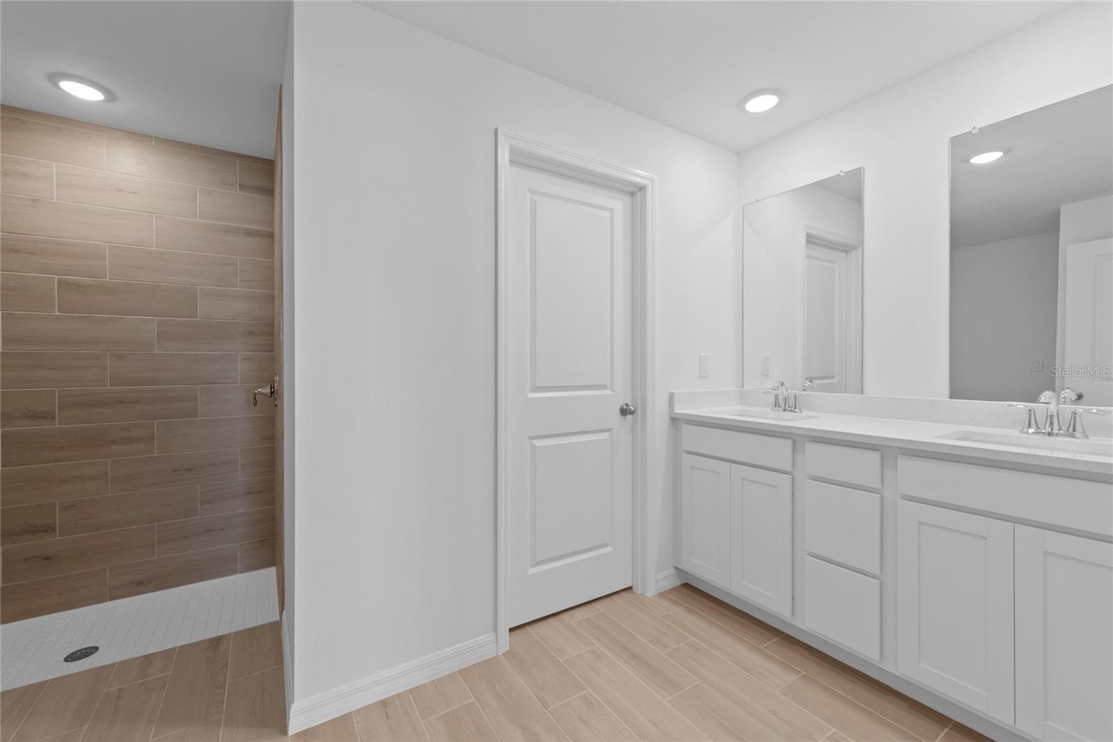 Image 11 of 15 For 23145 Mcburney Avenue