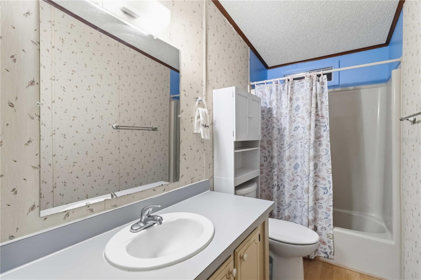 Image 16 of 28 For 1531 46th Avenue E