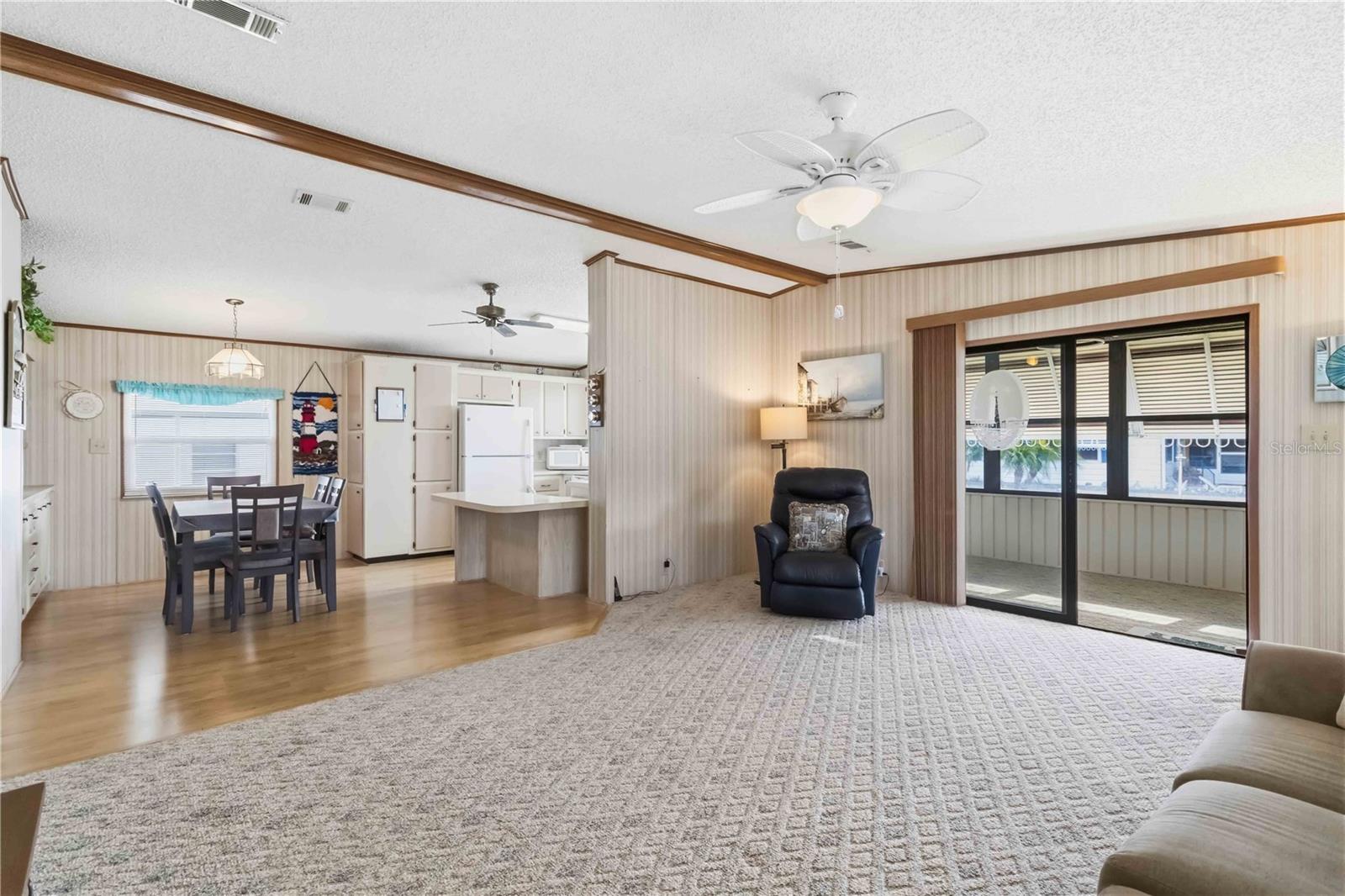 Image 4 of 28 For 1531 46th Avenue E