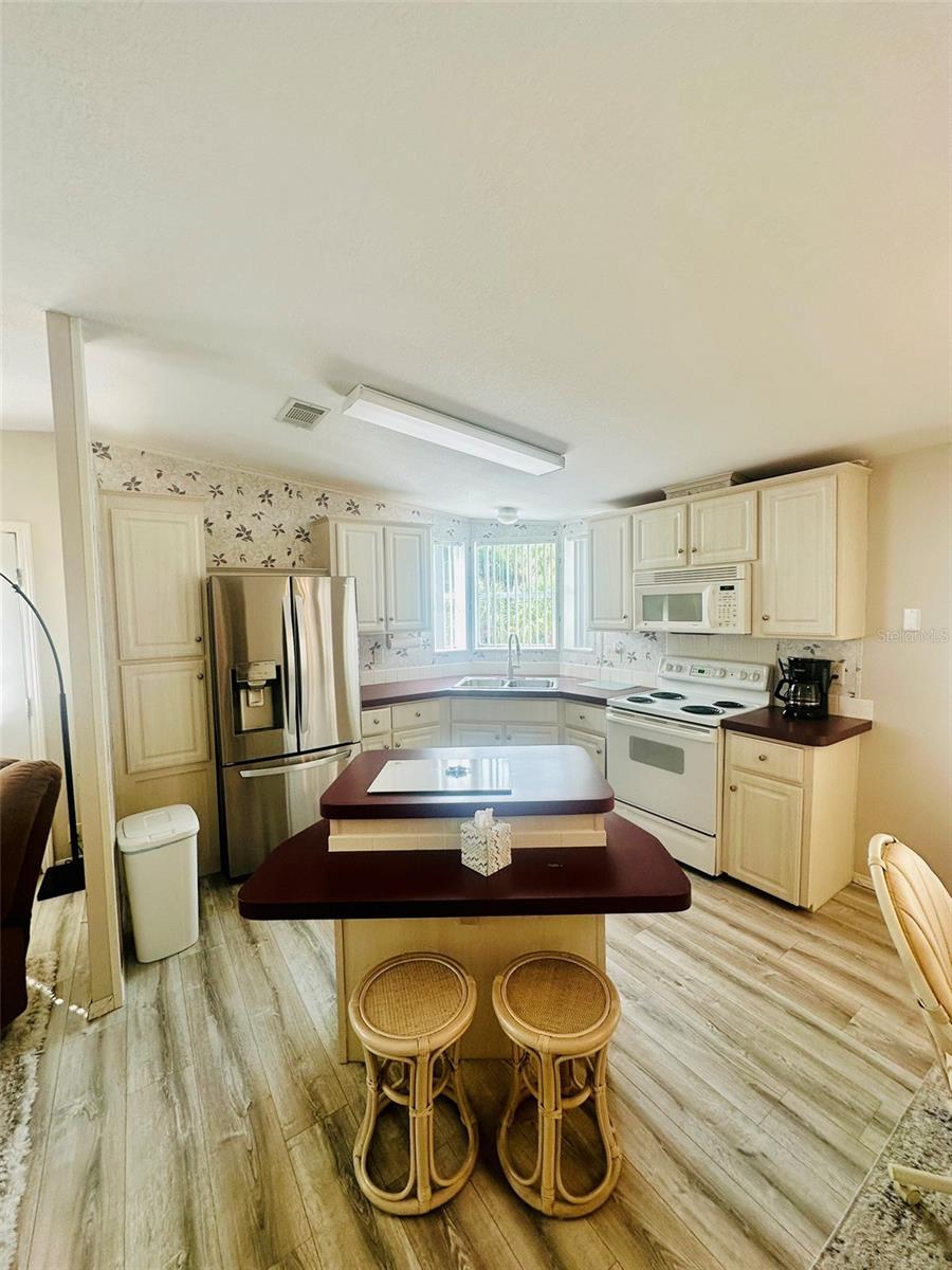 Image 4 of 38 For 2305 Bay Drive