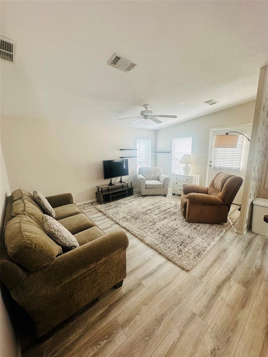 Image 5 of 38 For 2305 Bay Drive