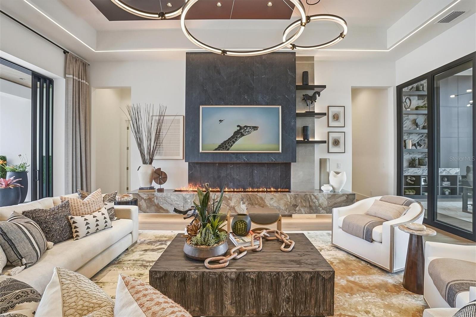 Image 24 of 82 For 262 Crystal Waters Drive