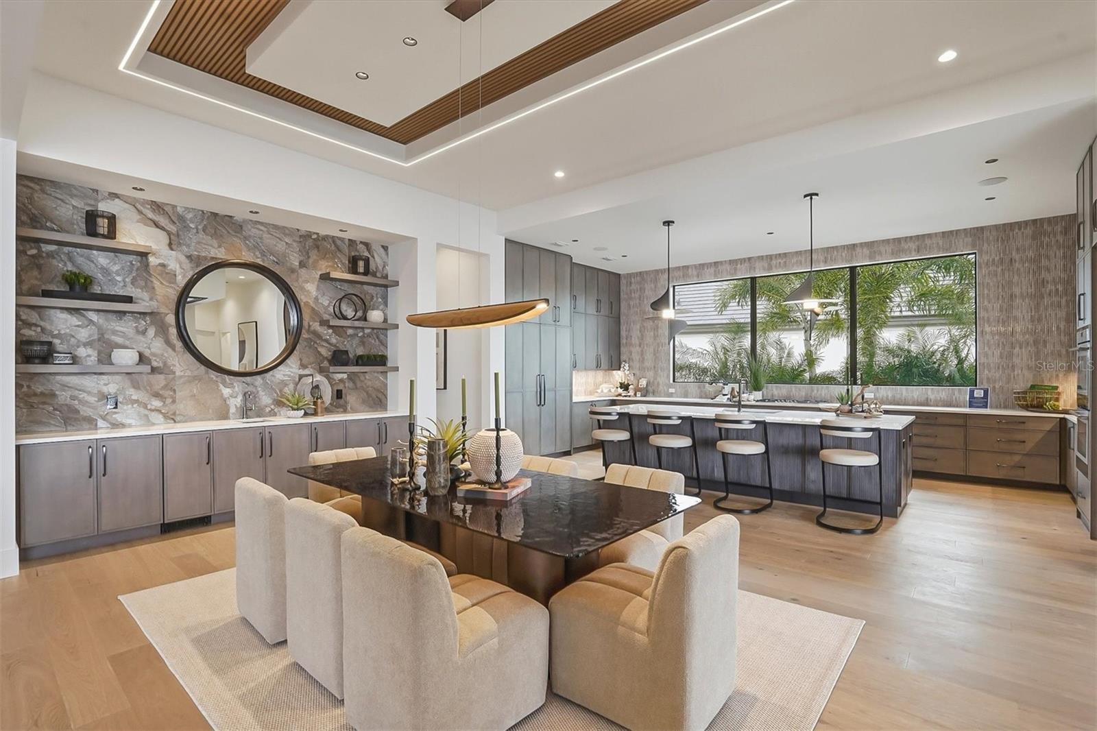 Image 32 of 82 For 262 Crystal Waters Drive