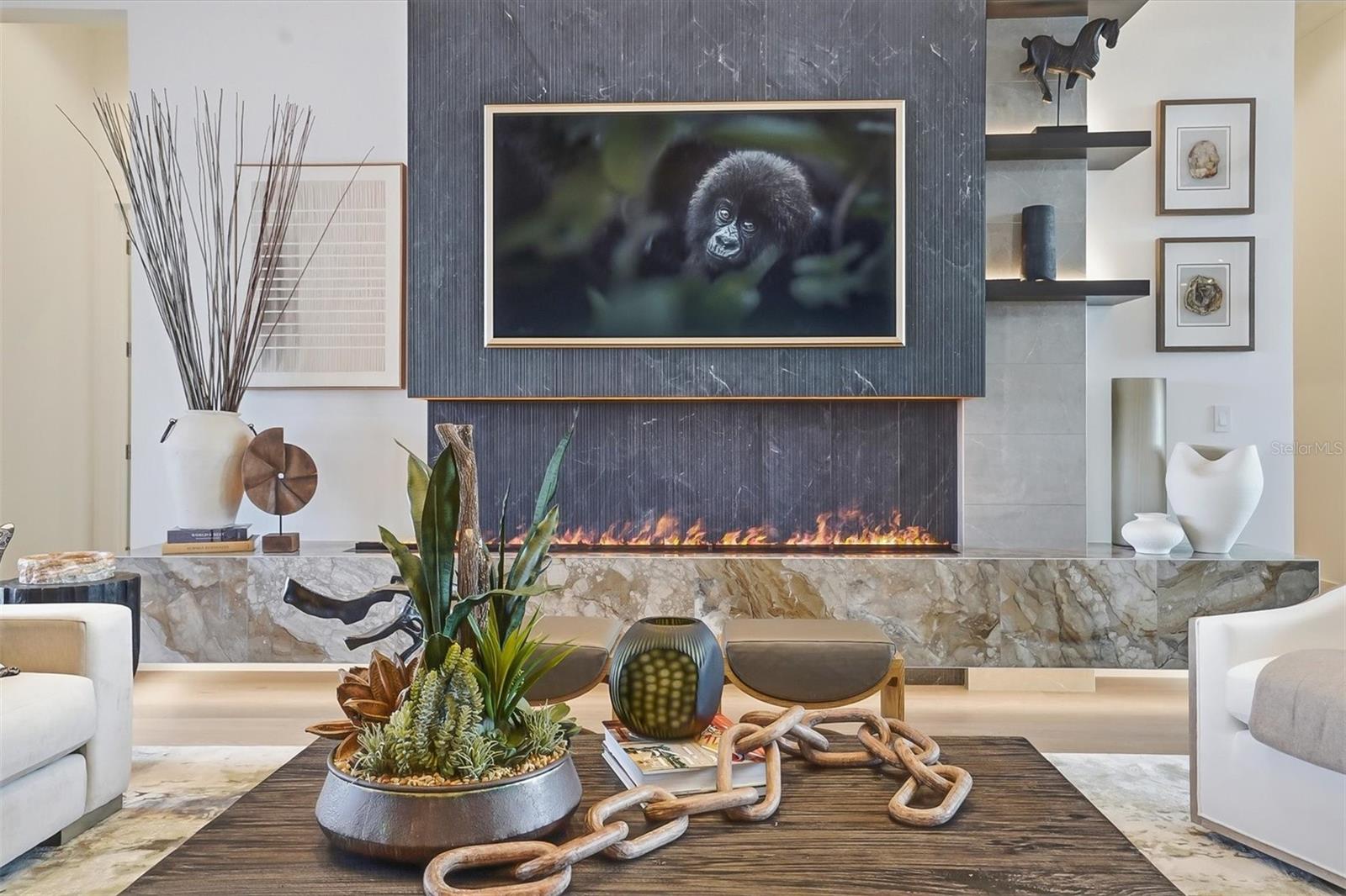 Image 37 of 82 For 262 Crystal Waters Drive