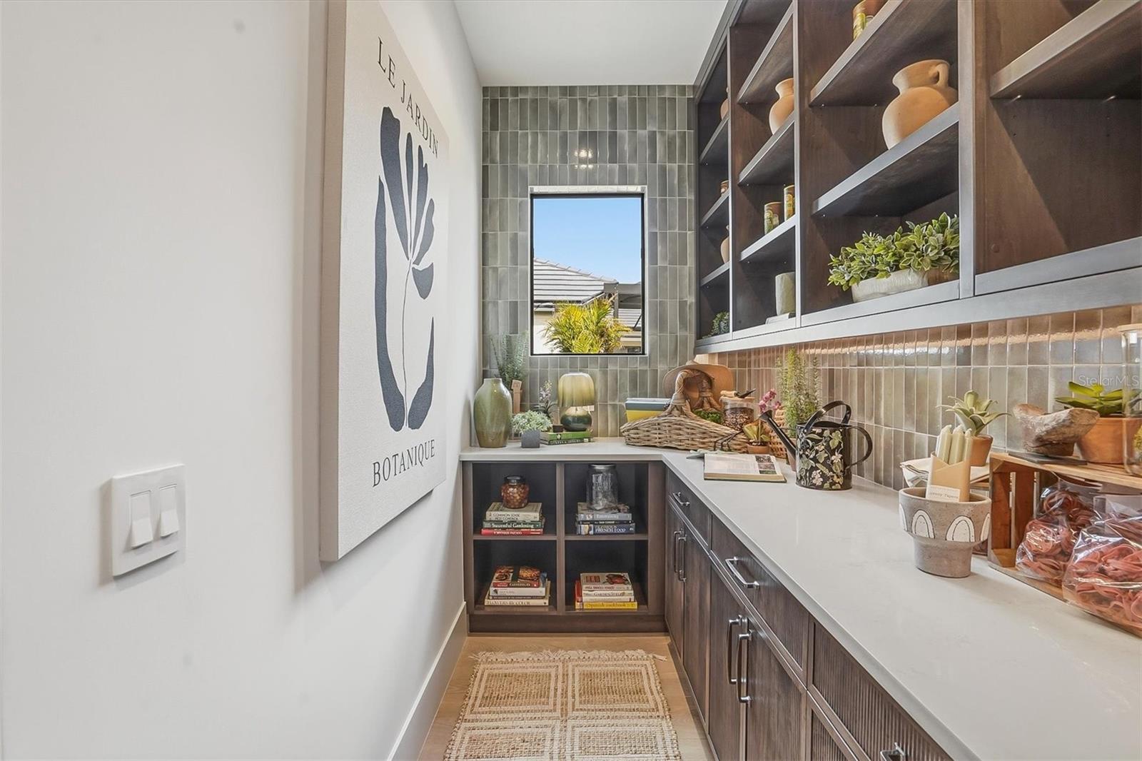 Image 48 of 82 For 262 Crystal Waters Drive