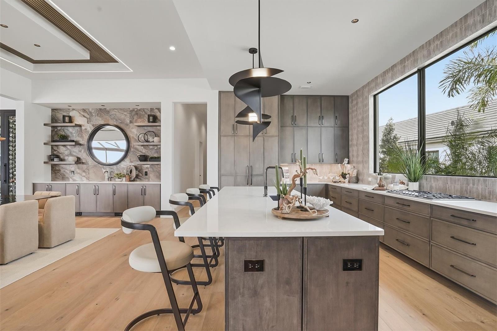 Image 49 of 82 For 262 Crystal Waters Drive