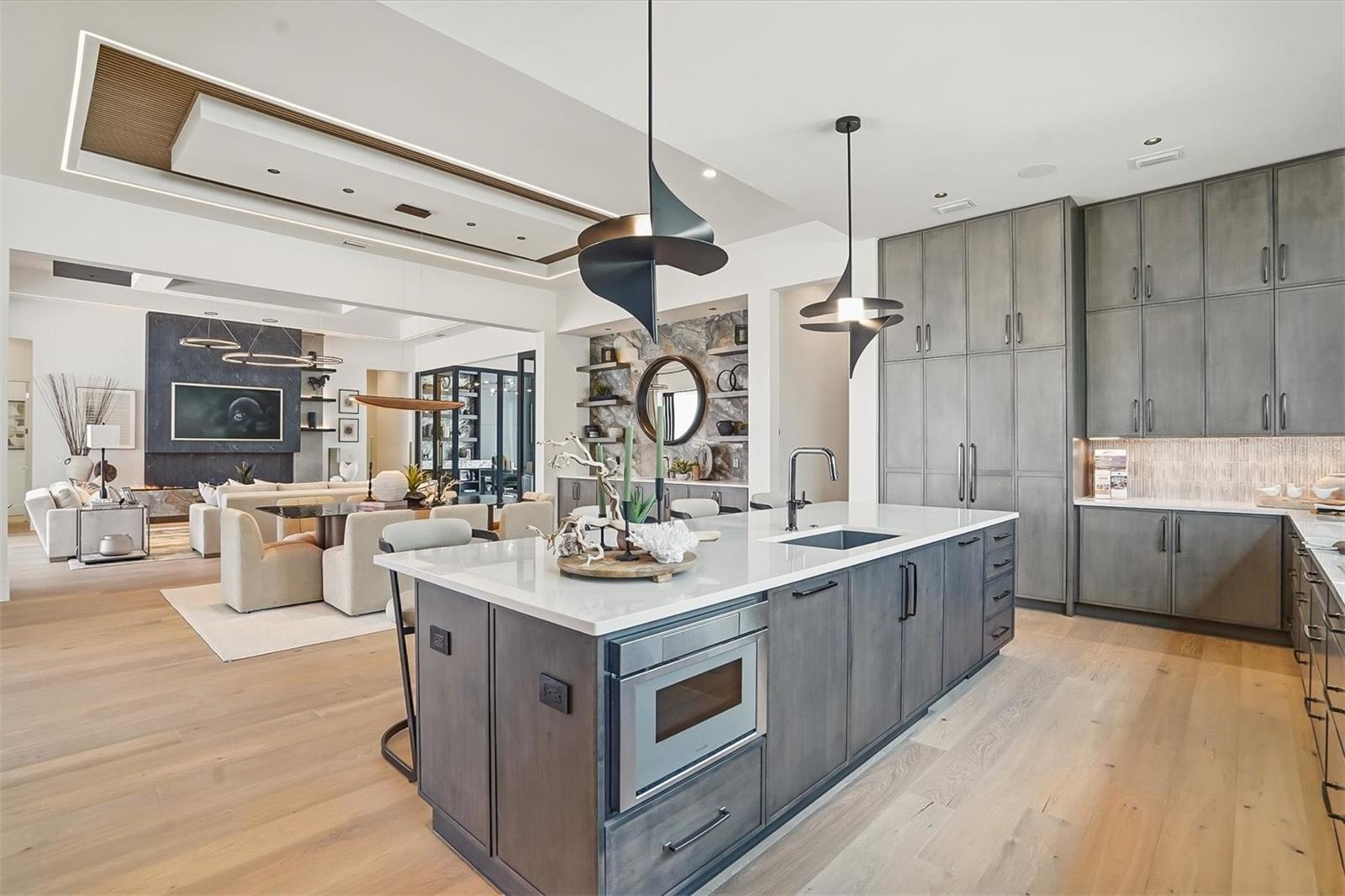 Image 50 of 82 For 262 Crystal Waters Drive