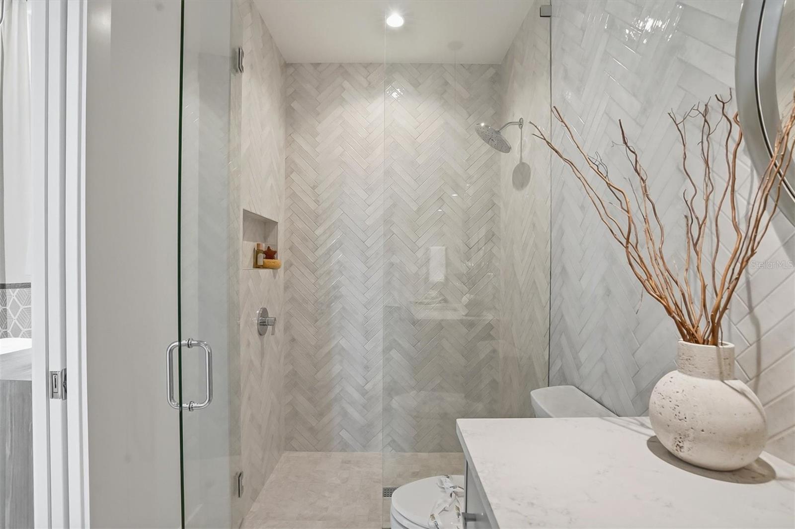 Image 62 of 82 For 262 Crystal Waters Drive