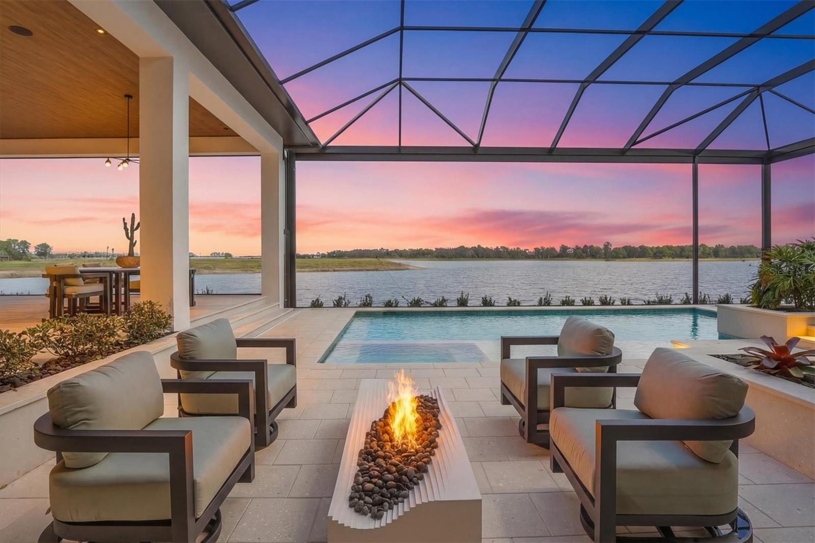 Image 7 of 82 For 262 Crystal Waters Drive