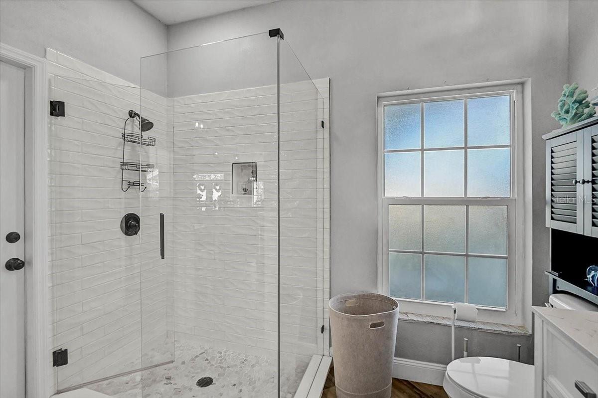 Image 24 of 40 For 4427 Highland Oaks Circle