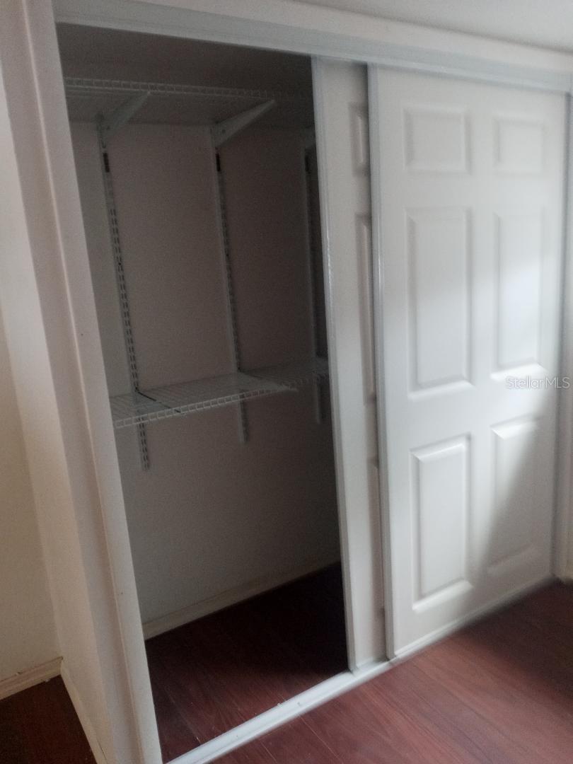 Image 17 of 23 For 805 22nd Avenue W