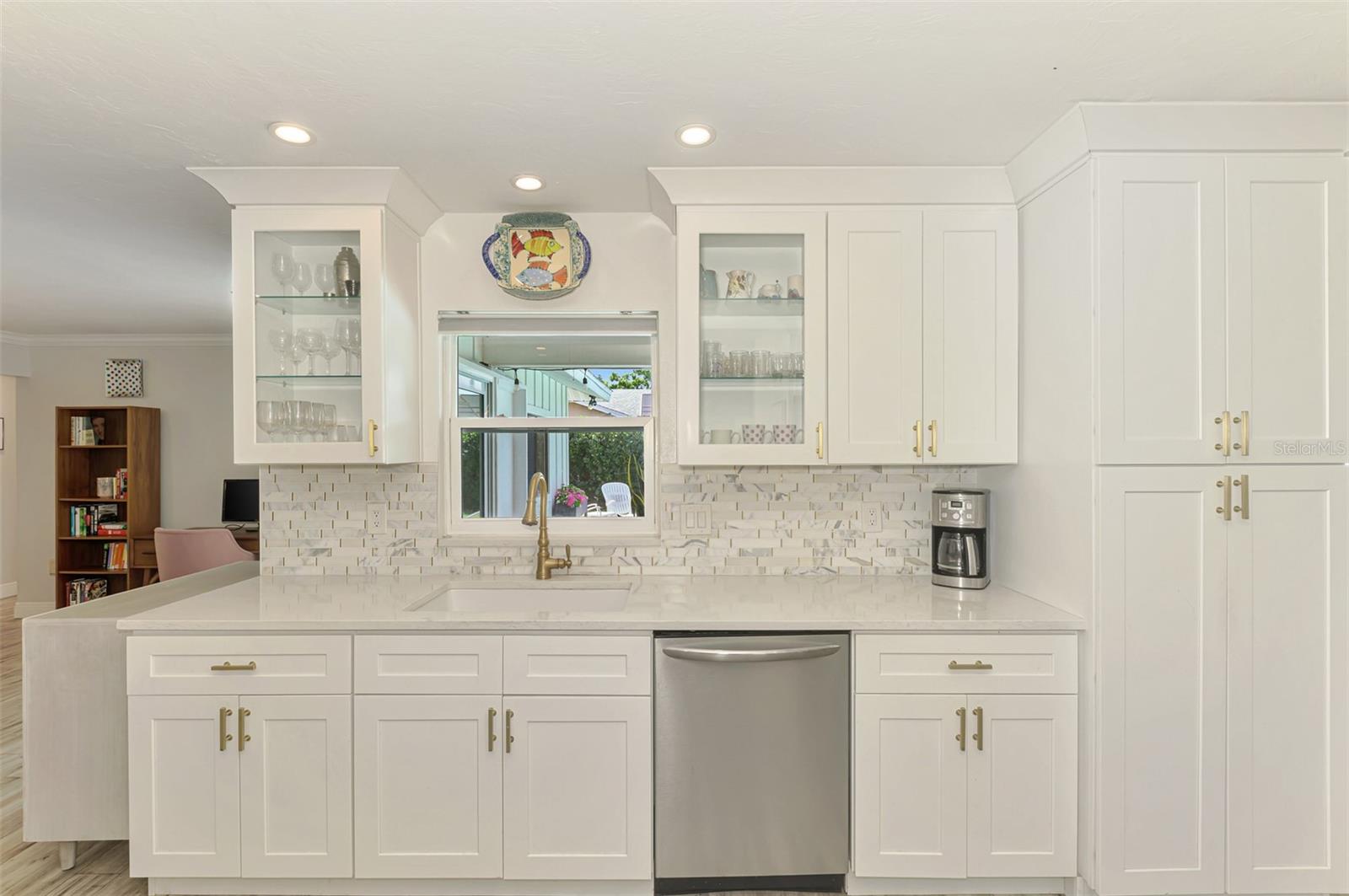 Image 11 of 28 For 5410 Creeping Hammock Drive