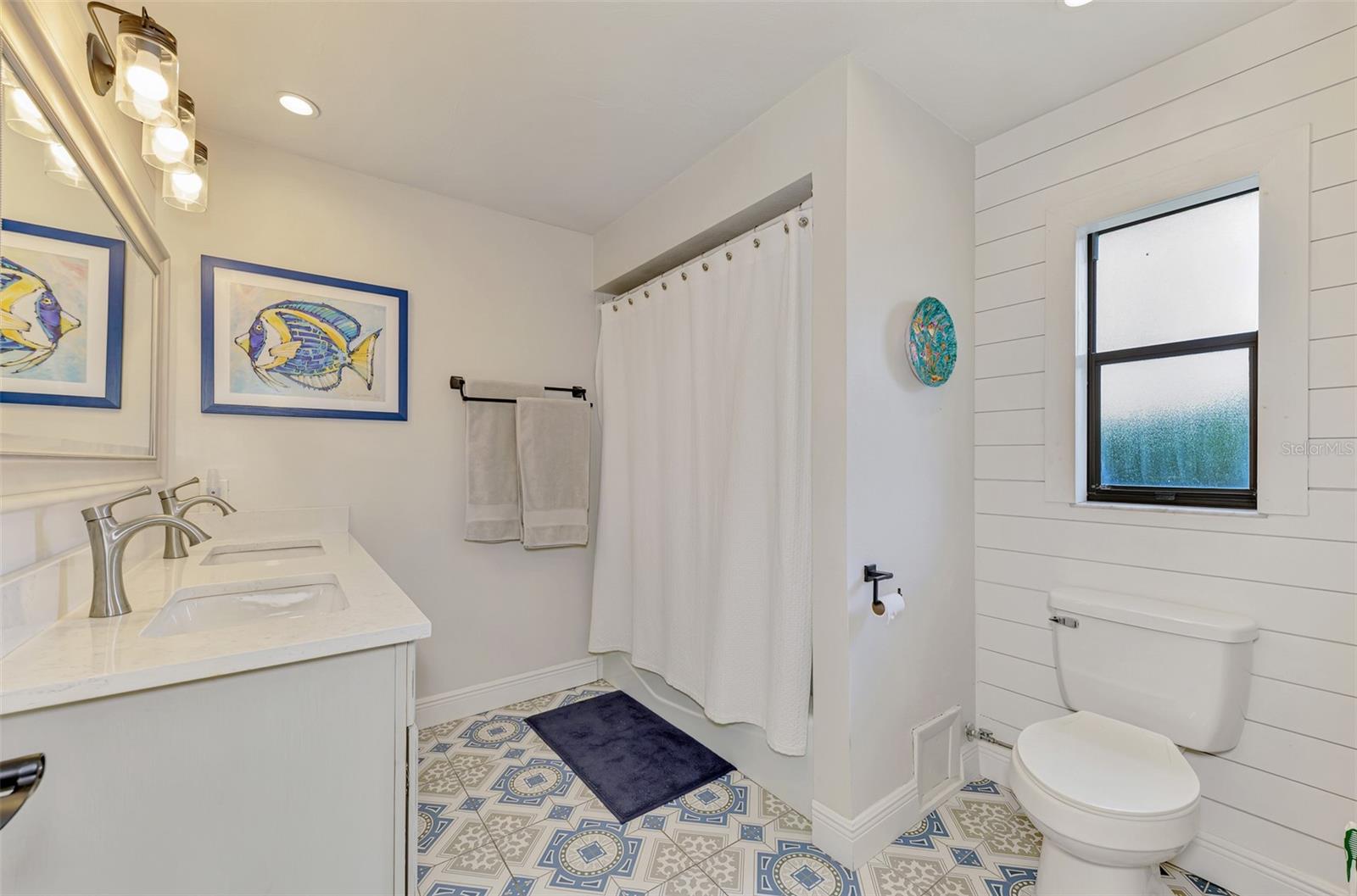 Image 17 of 28 For 5410 Creeping Hammock Drive