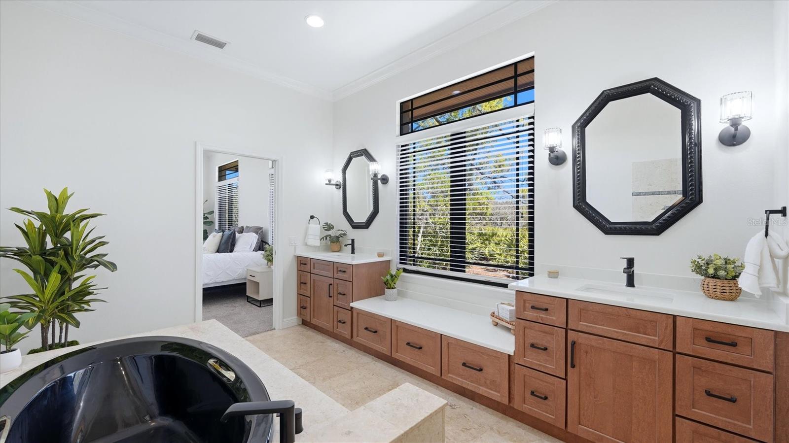 Image 22 of 70 For 5935 River Forest Circle