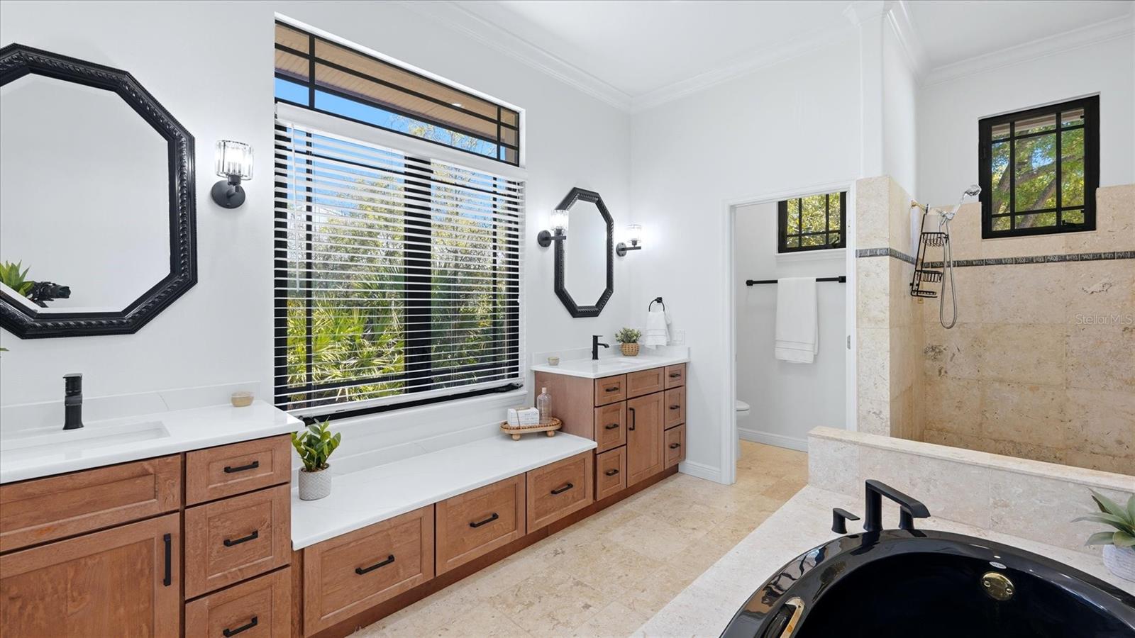 Image 23 of 70 For 5935 River Forest Circle