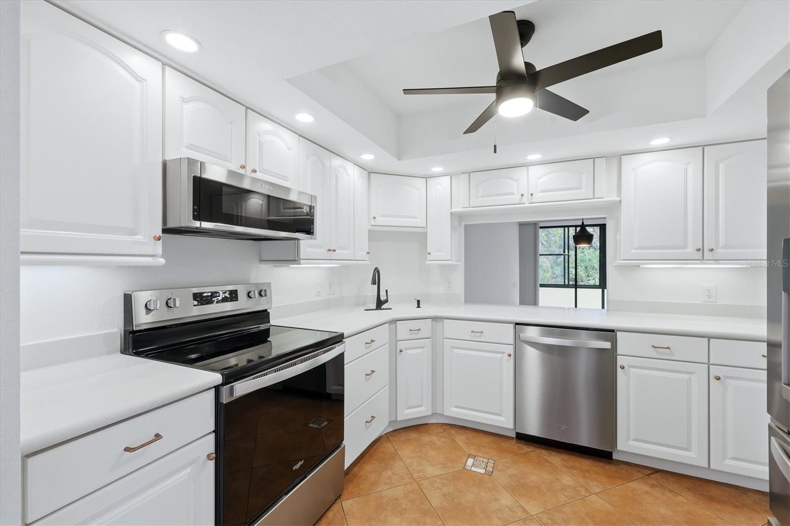 Image 13 of 80 For 135 Woodland Place