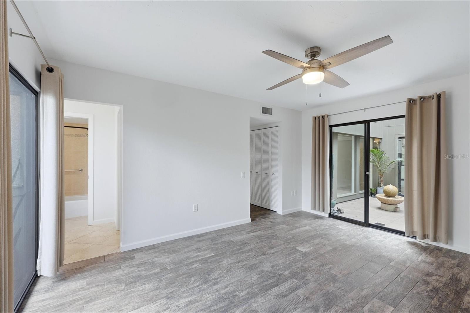 Image 16 of 80 For 135 Woodland Place