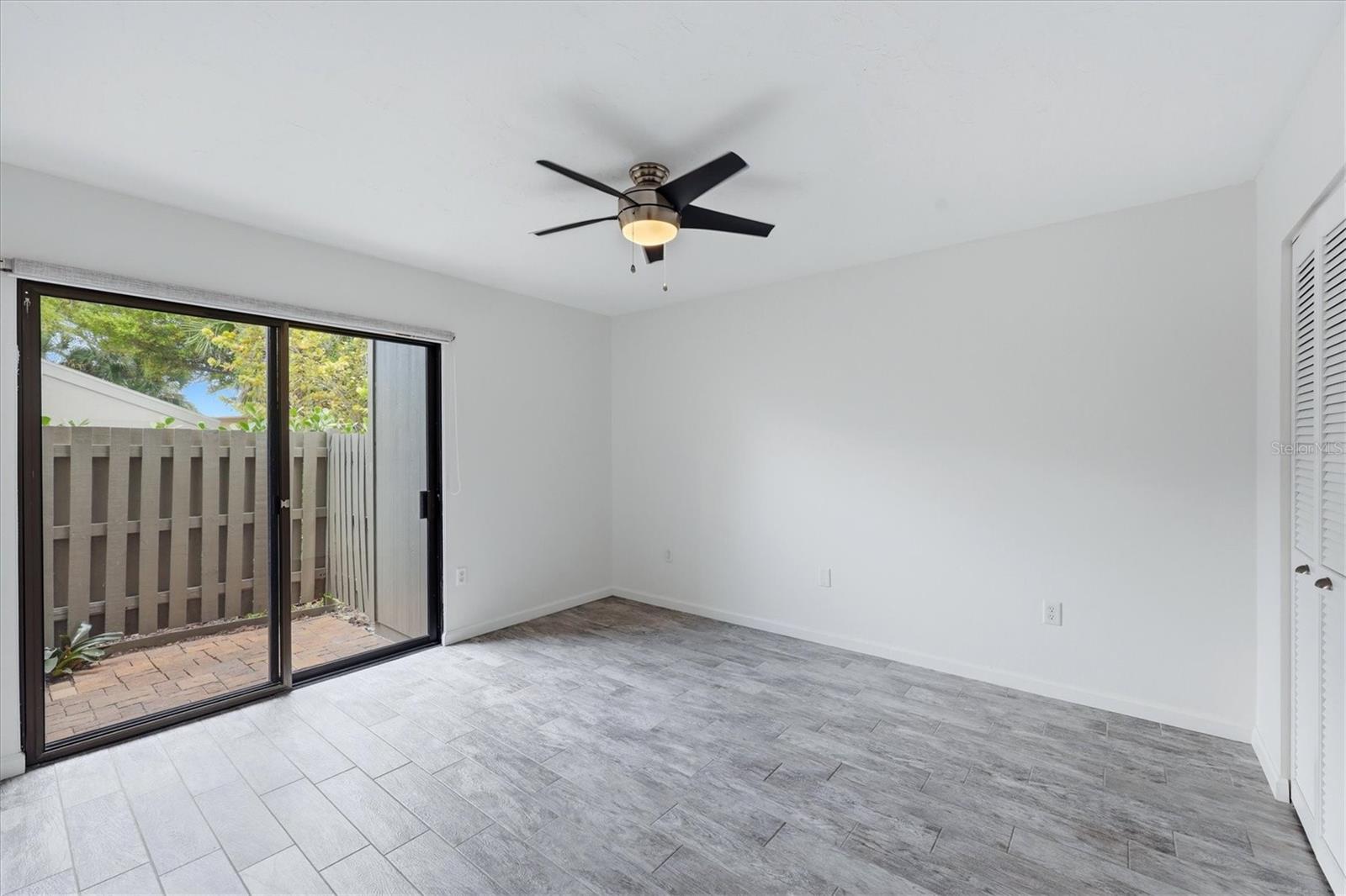 Image 21 of 80 For 135 Woodland Place