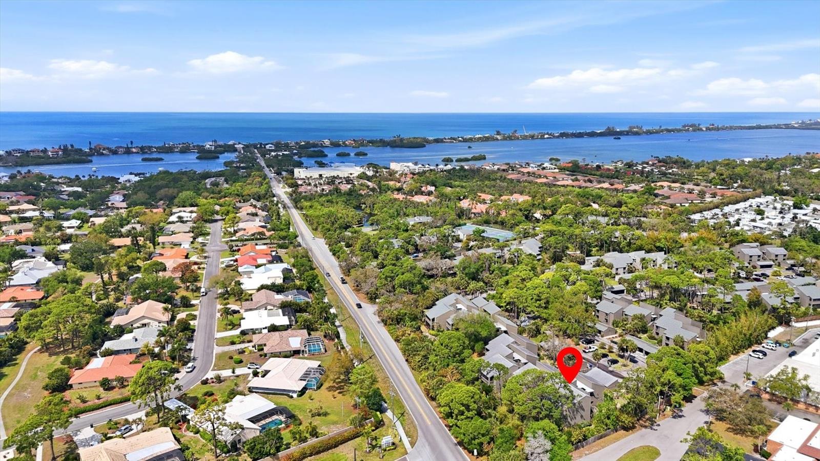 Image 36 of 80 For 135 Woodland Place