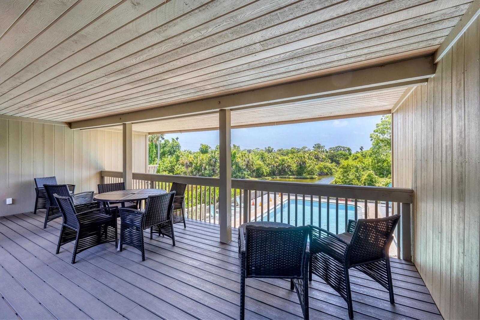 Image 47 of 80 For 135 Woodland Place