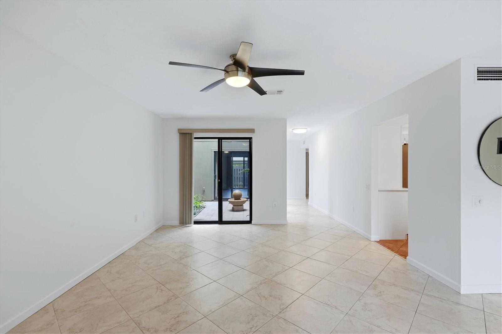 Image 7 of 80 For 135 Woodland Place