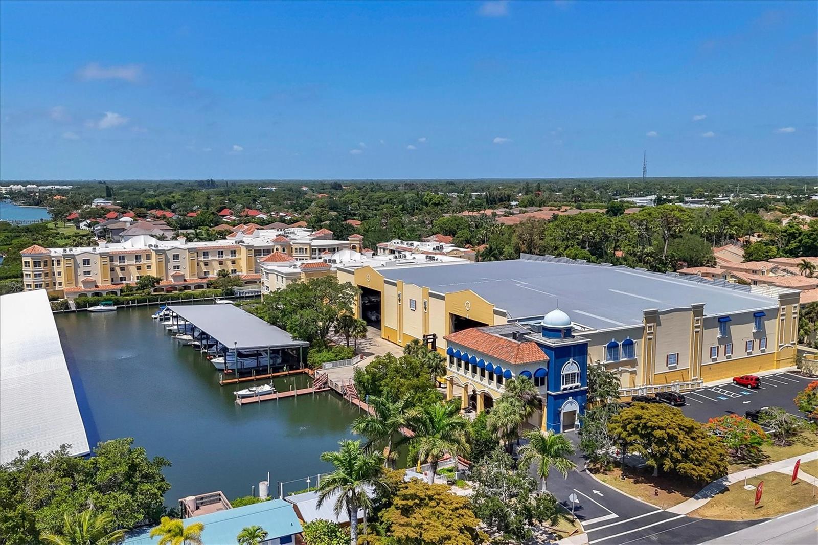 Image 70 of 80 For 135 Woodland Place