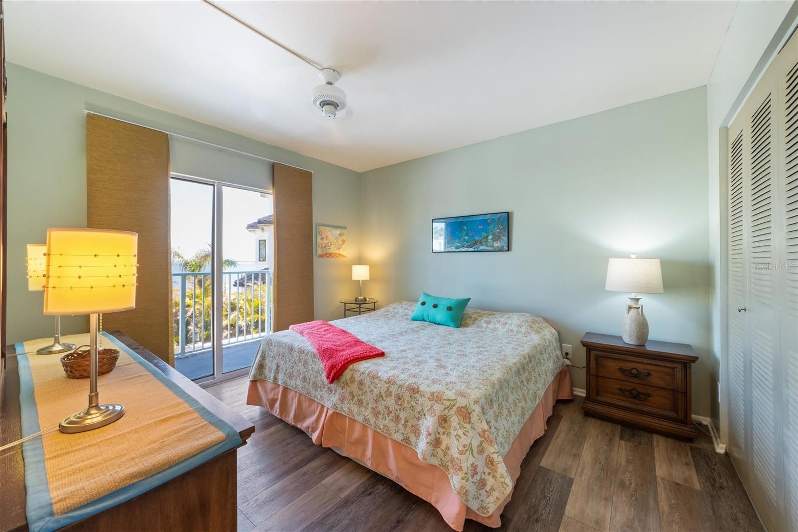 Image 10 of 35 For 117 7th Street N 35