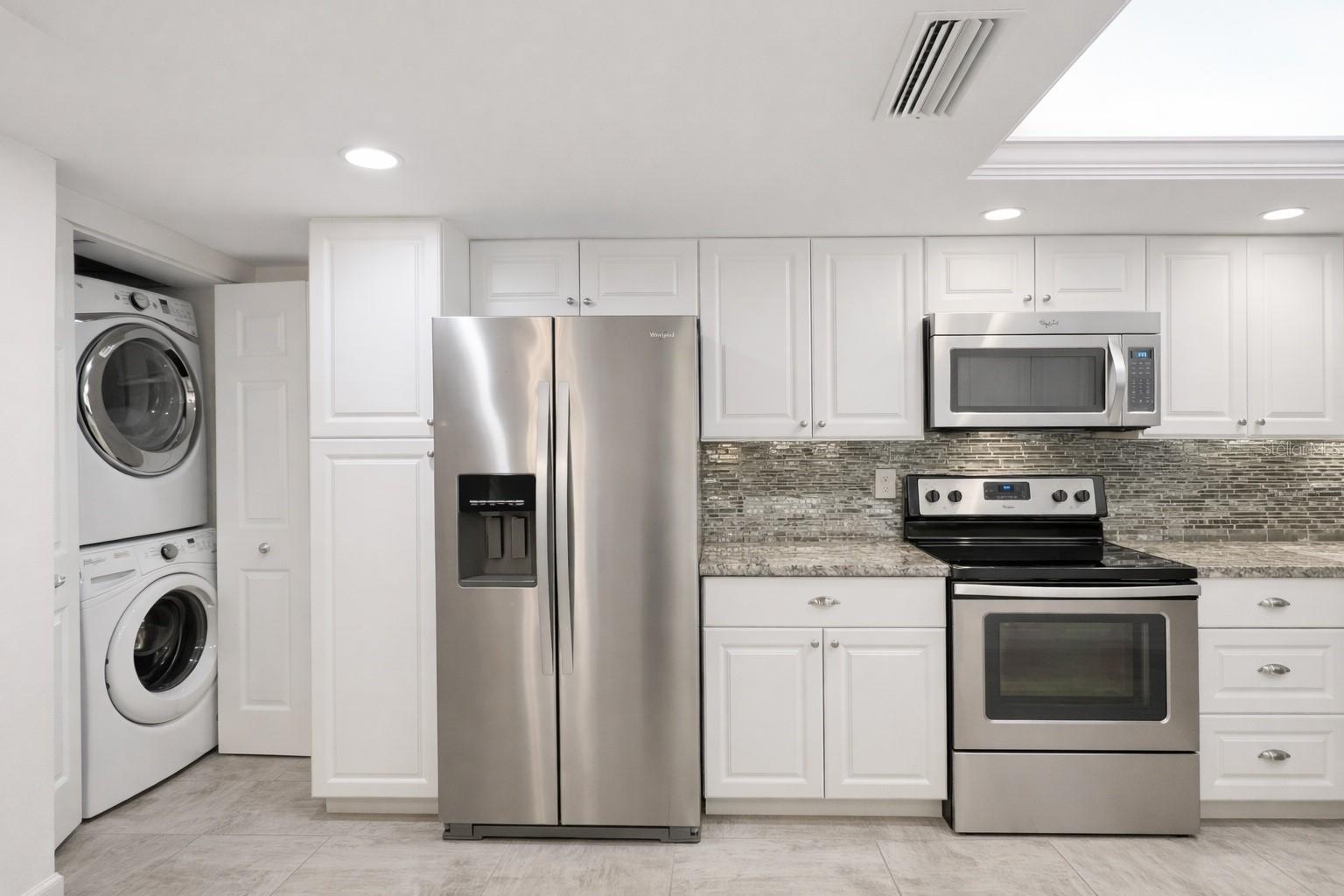 Image 8 of 28 For 1741 Southwood Street 1741