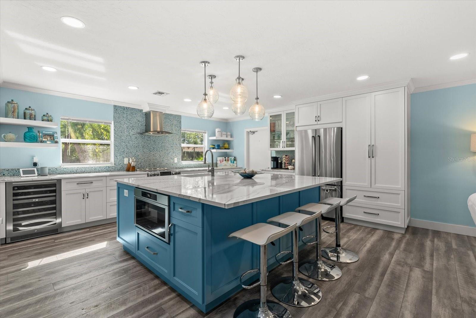 Image 10 of 61 For 704 Tropical Circle