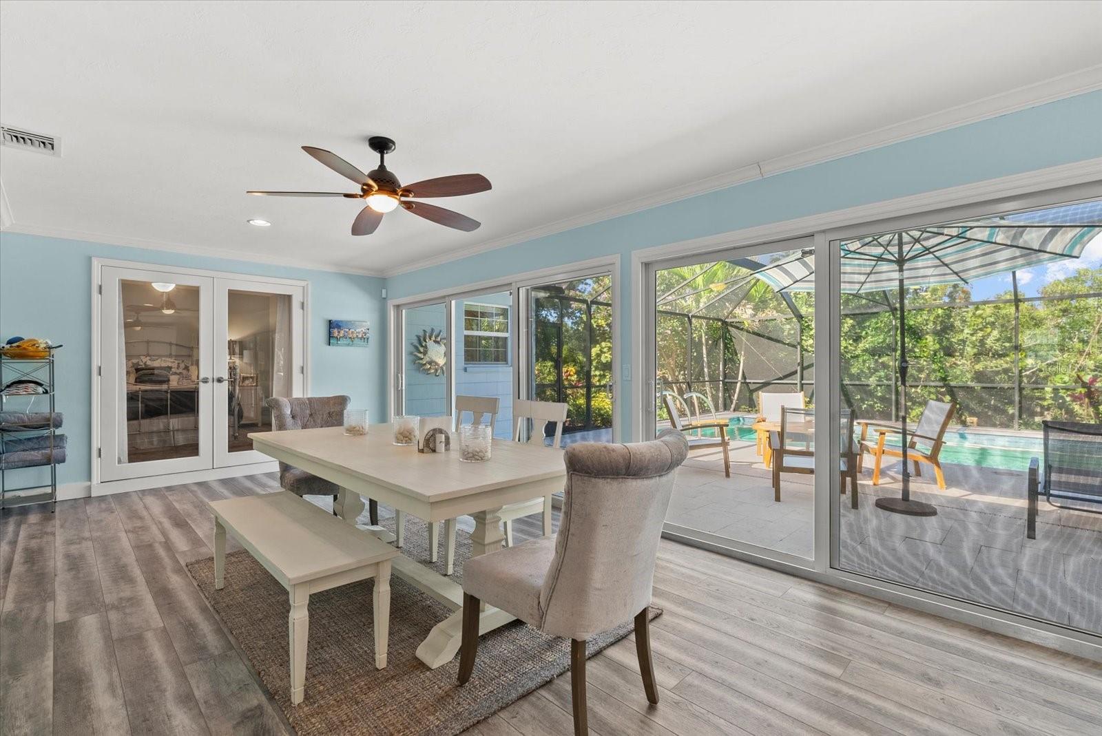 Image 19 of 61 For 704 Tropical Circle