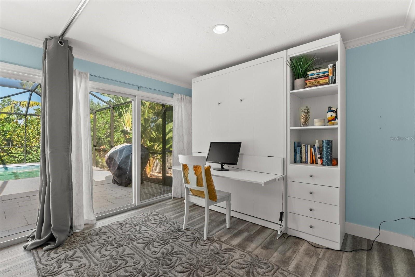 Image 21 of 61 For 704 Tropical Circle