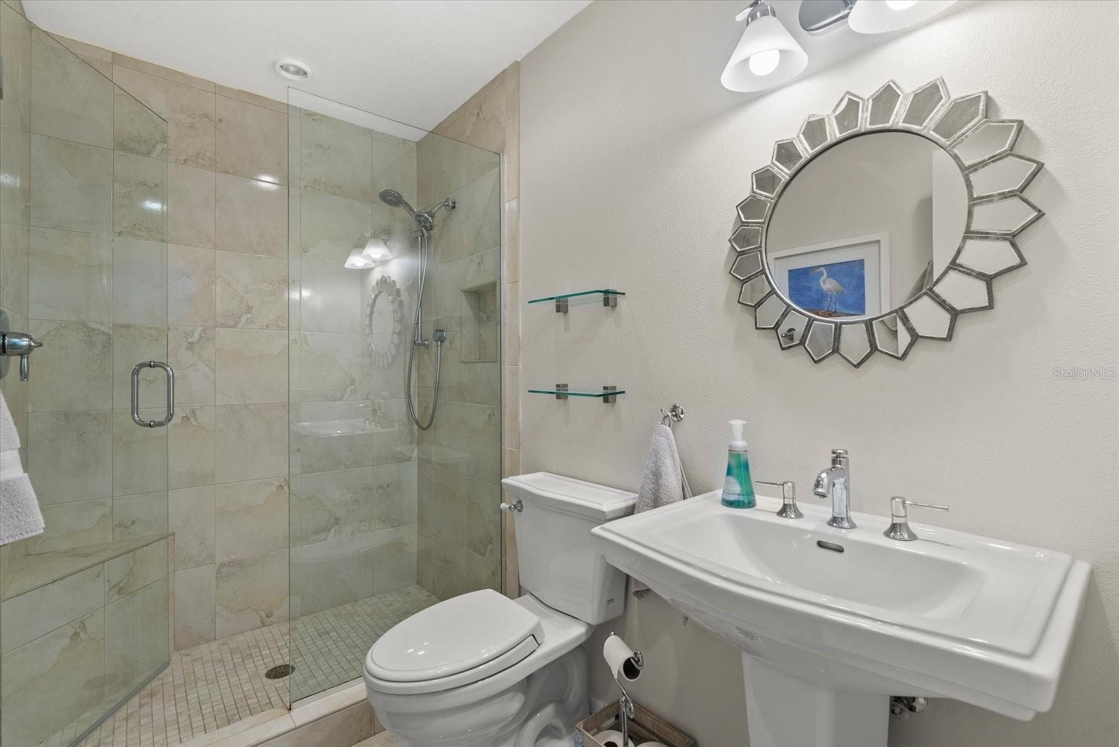 Image 26 of 61 For 704 Tropical Circle