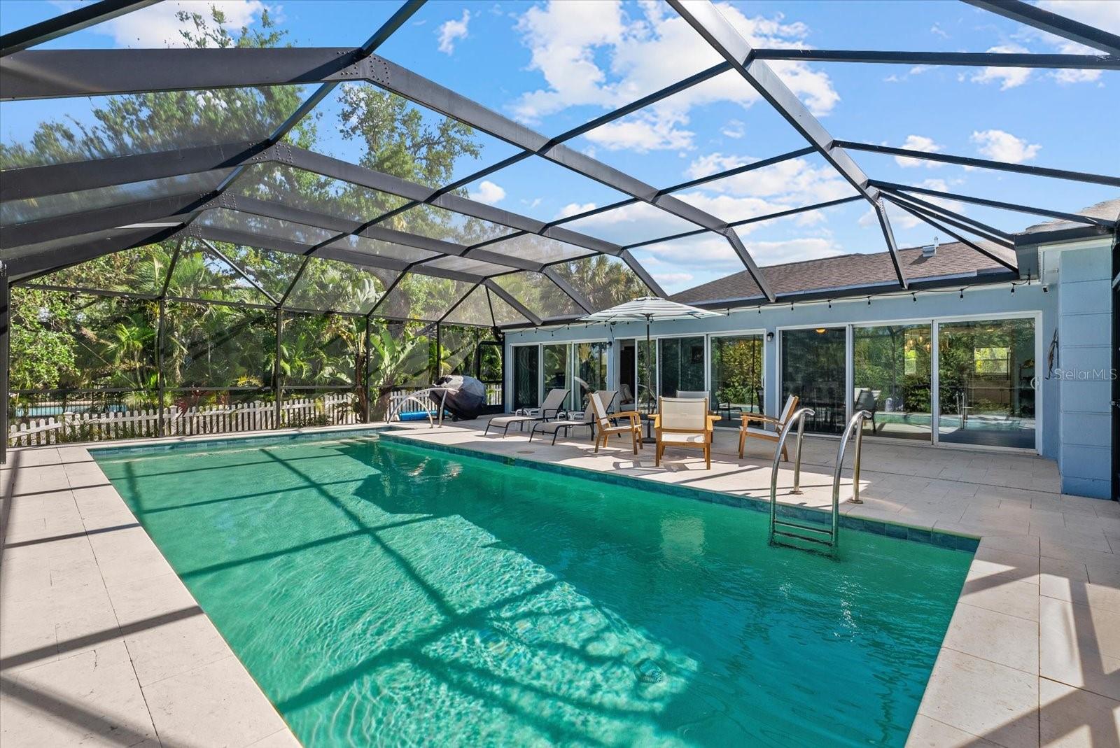 Image 33 of 61 For 704 Tropical Circle