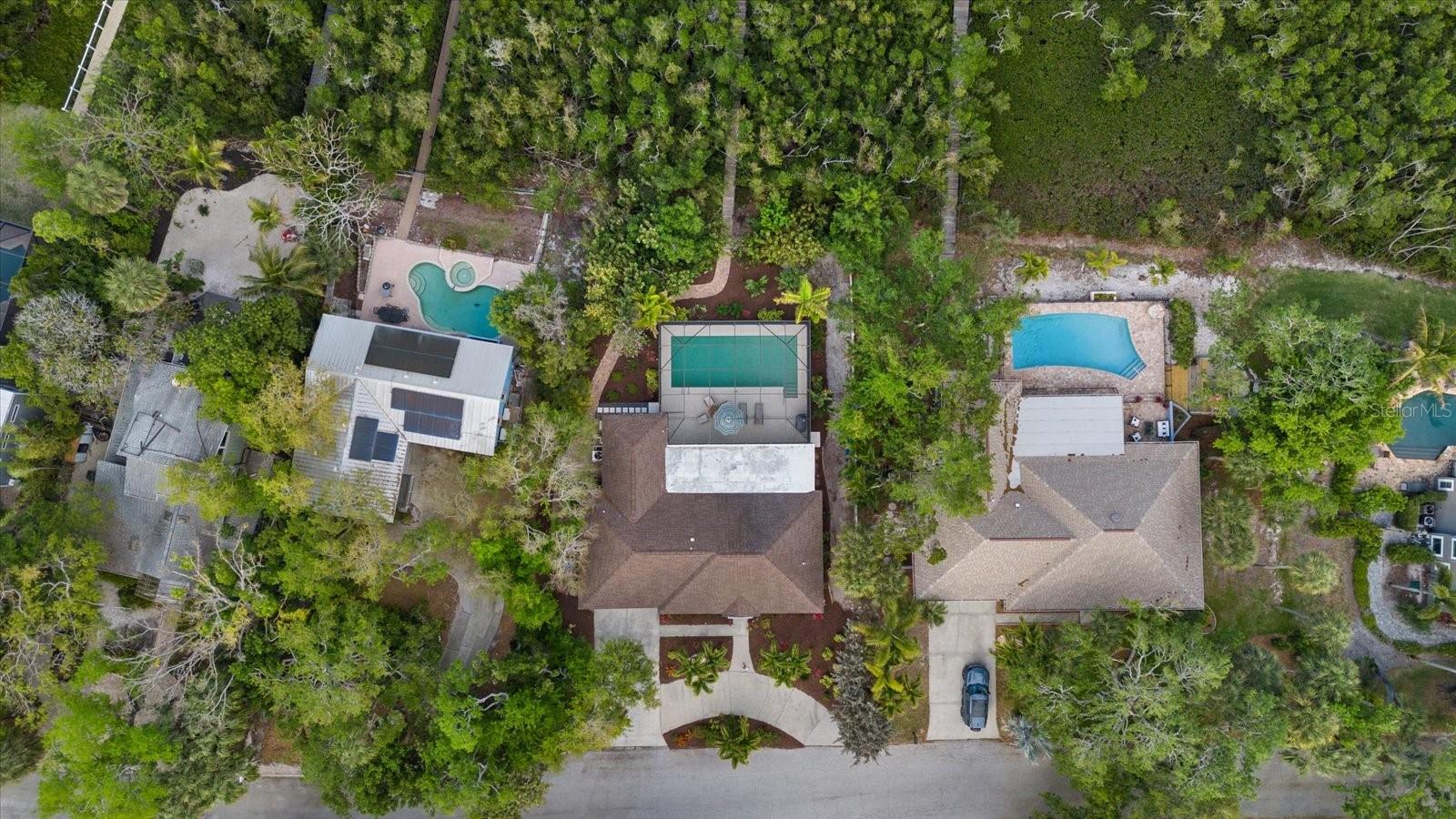 Image 49 of 61 For 704 Tropical Circle