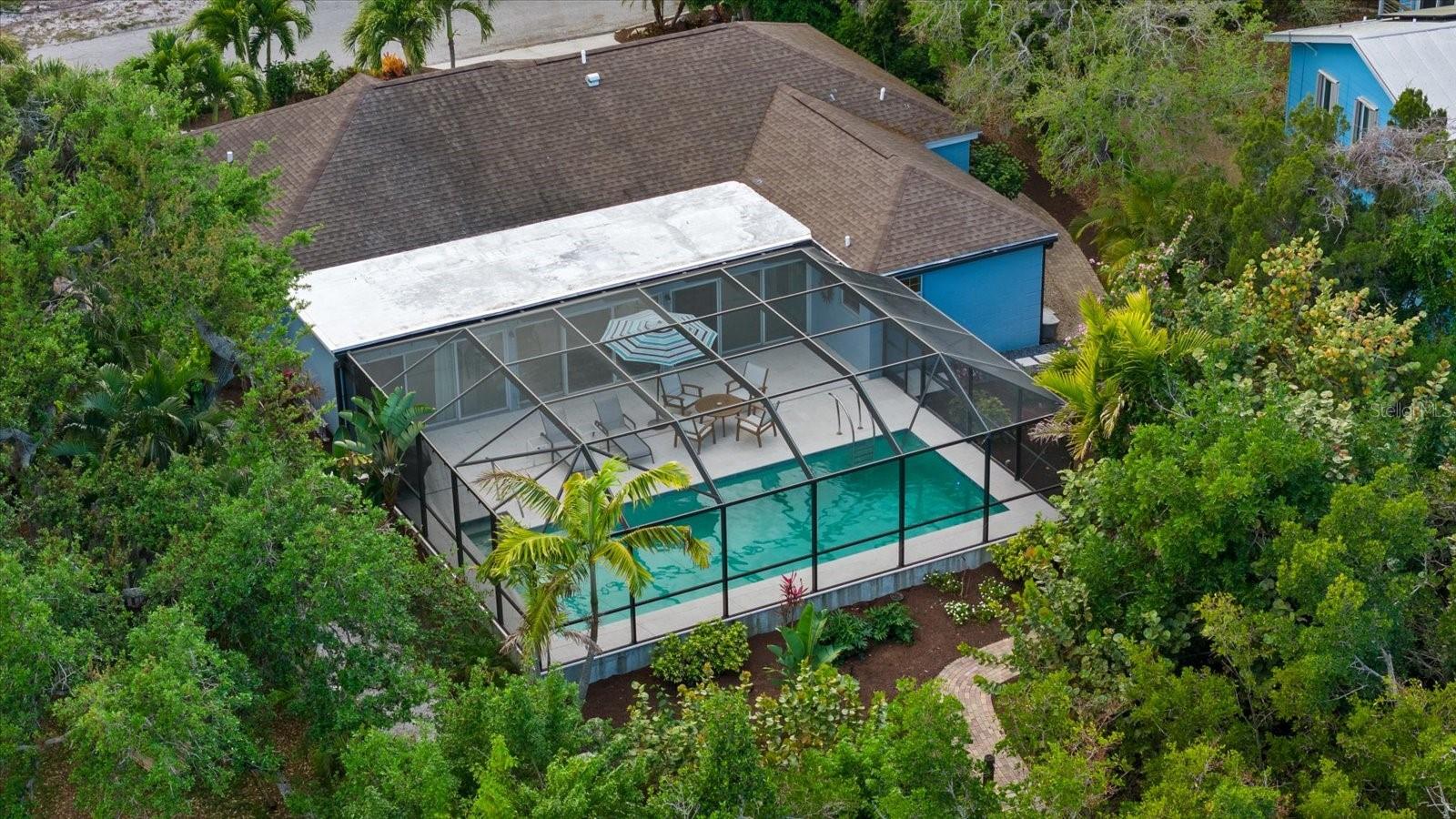 Image 5 of 61 For 704 Tropical Circle