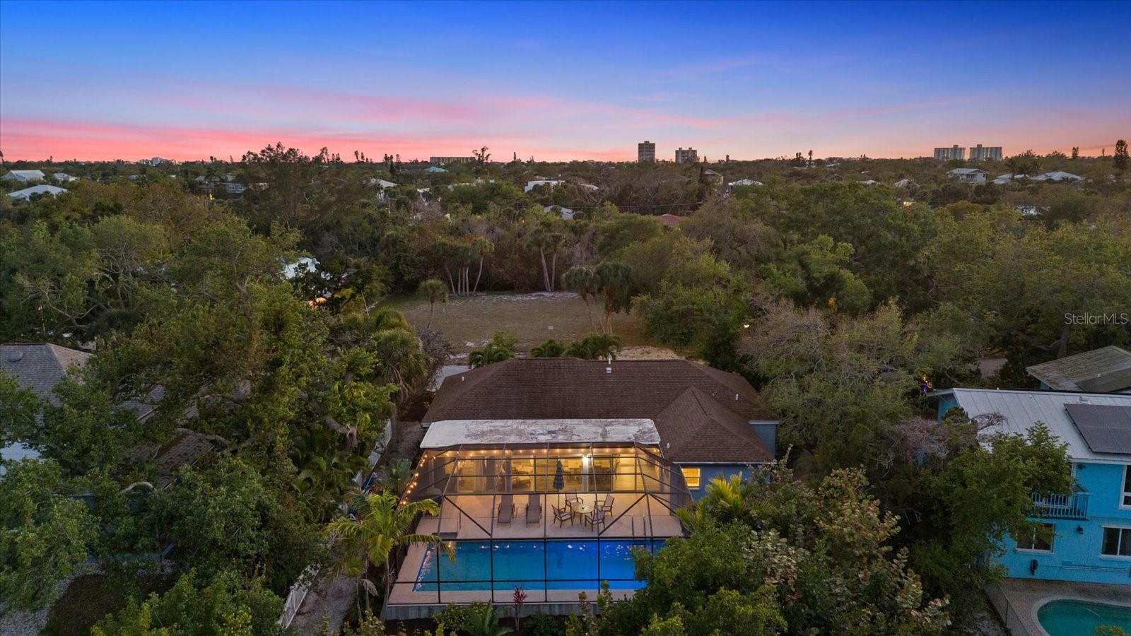 Image 57 of 61 For 704 Tropical Circle