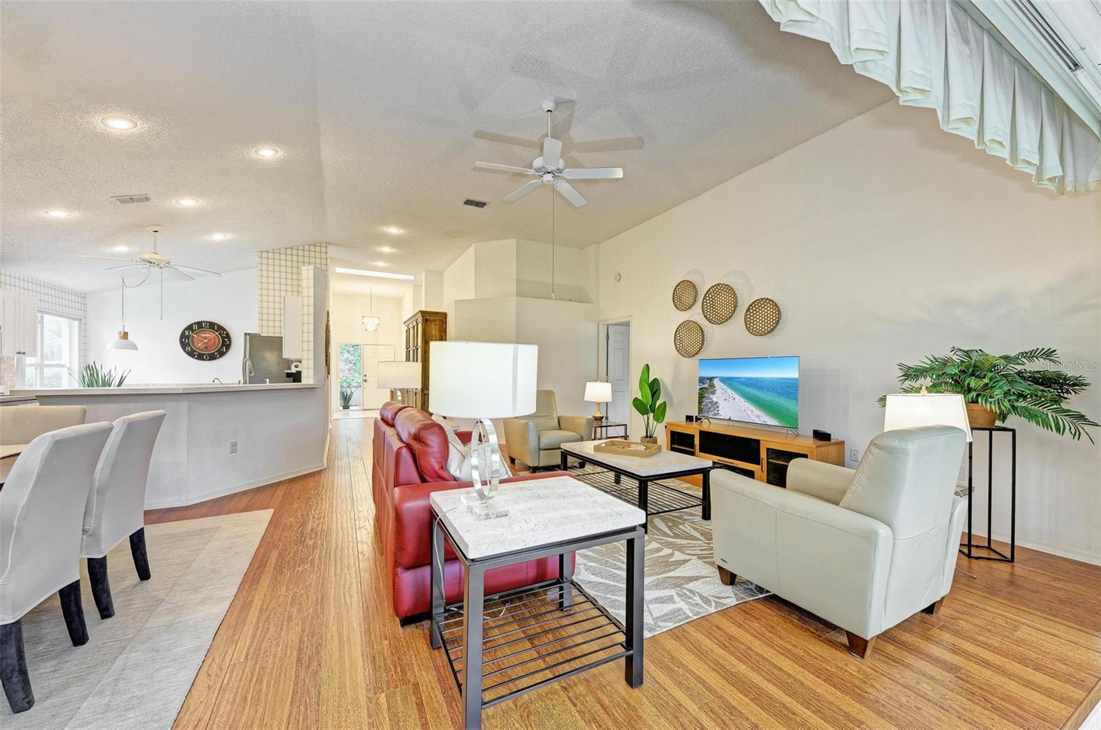 Image 19 of 68 For 4916 Linsey Court