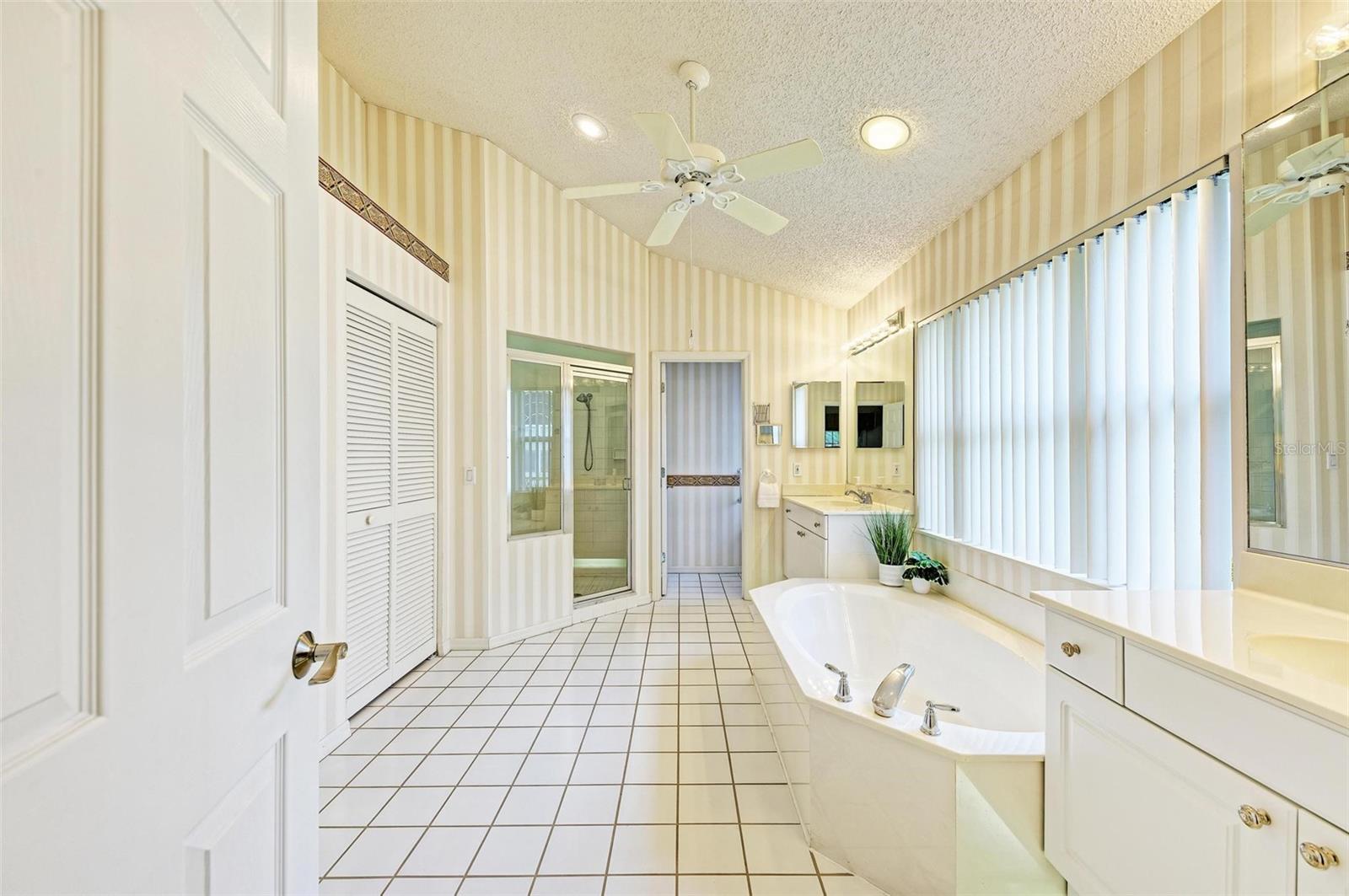 Image 30 of 68 For 4916 Linsey Court