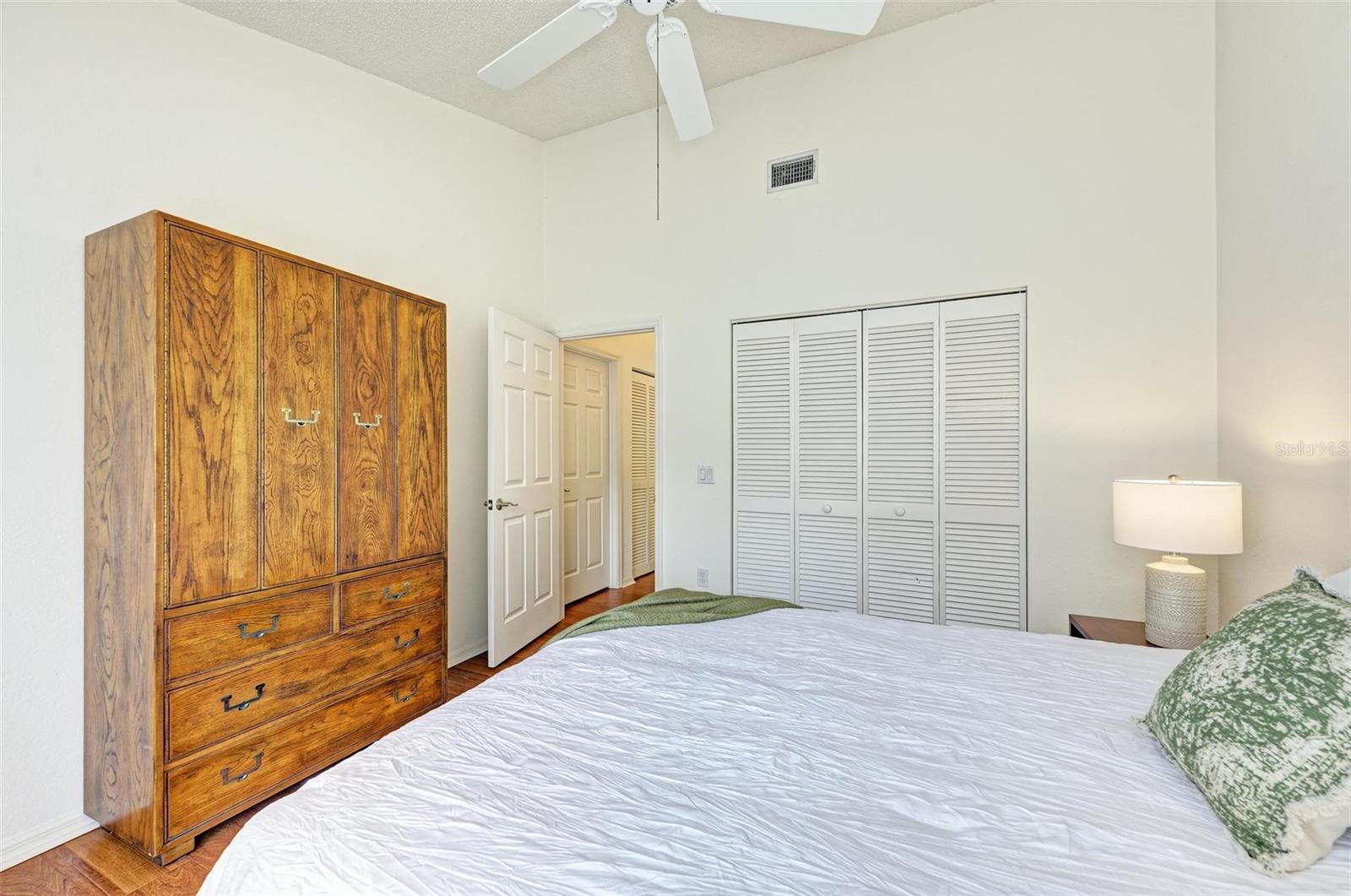 Image 38 of 68 For 4916 Linsey Court