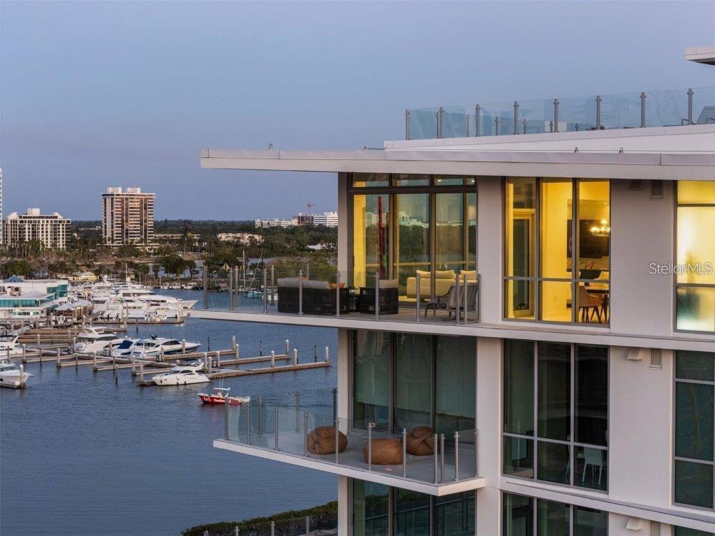 Image 17 of 54 For 111 Golden Gate Point 802ph