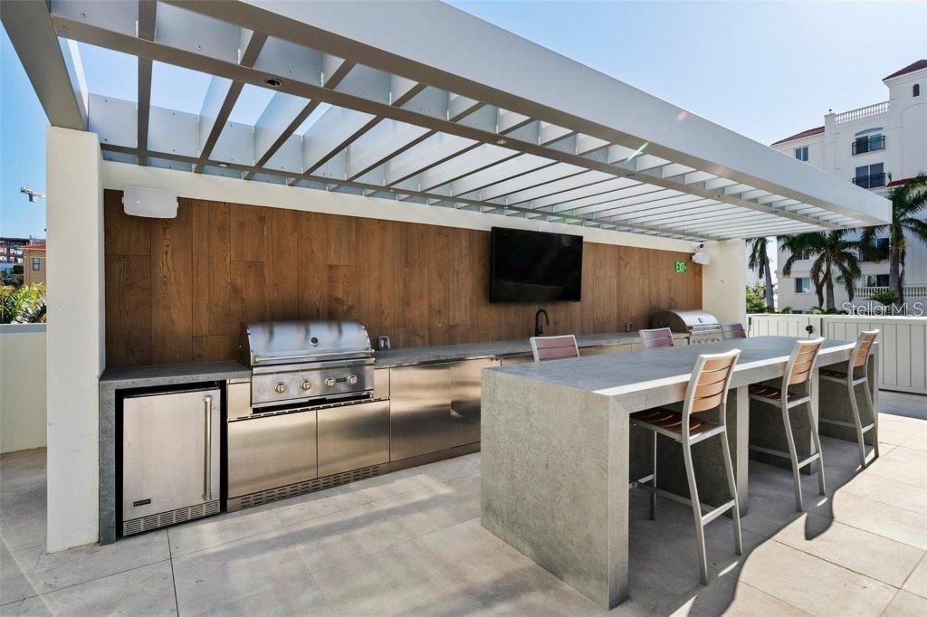 Image 40 of 54 For 111 Golden Gate Point 802ph